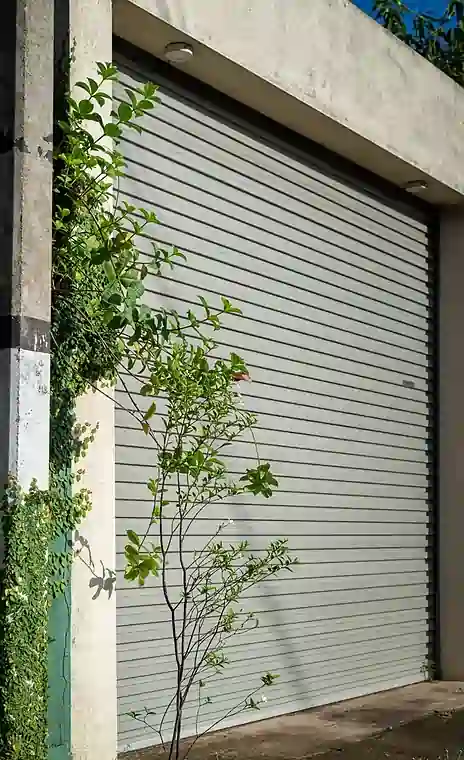 Friendly Aluminium Garage Door Repair in Airdrie